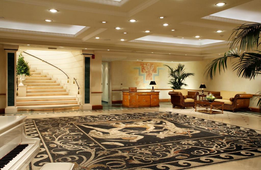 Posezení v ubytování Royal Olympic Hotel