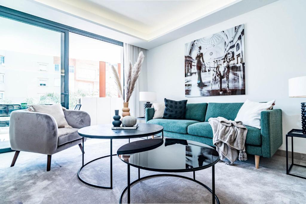 Posezení v ubytování INF32L- Modern city apartment, families only