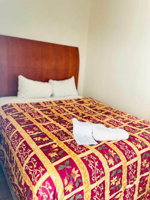 Miami Springs Inn - Habitación De La Reina
