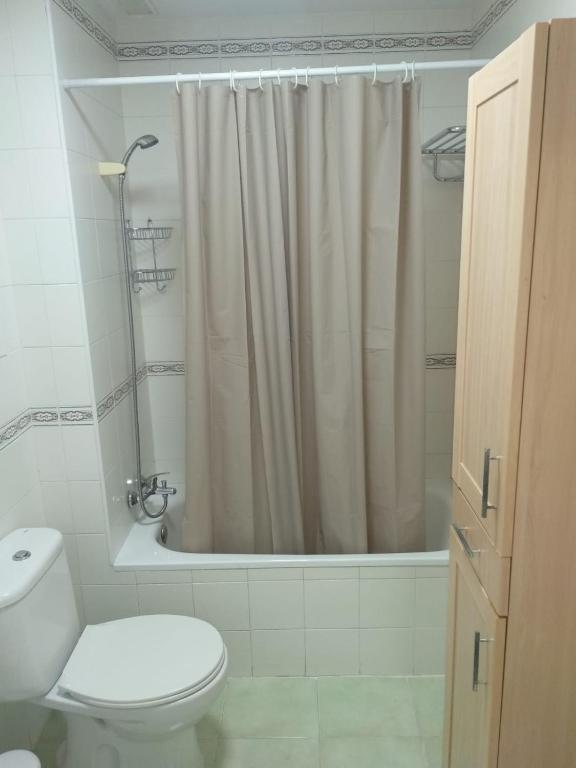 Kúpeľňa v ubytovaní APARTAMENTO EN AVDA. QUINTO CENTENARIO