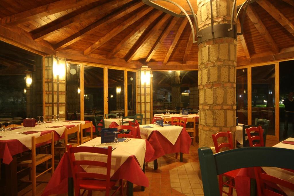 Reštaurácia alebo iné gastronomické zariadenie v ubytovaní Guesthouse il Ciliegio