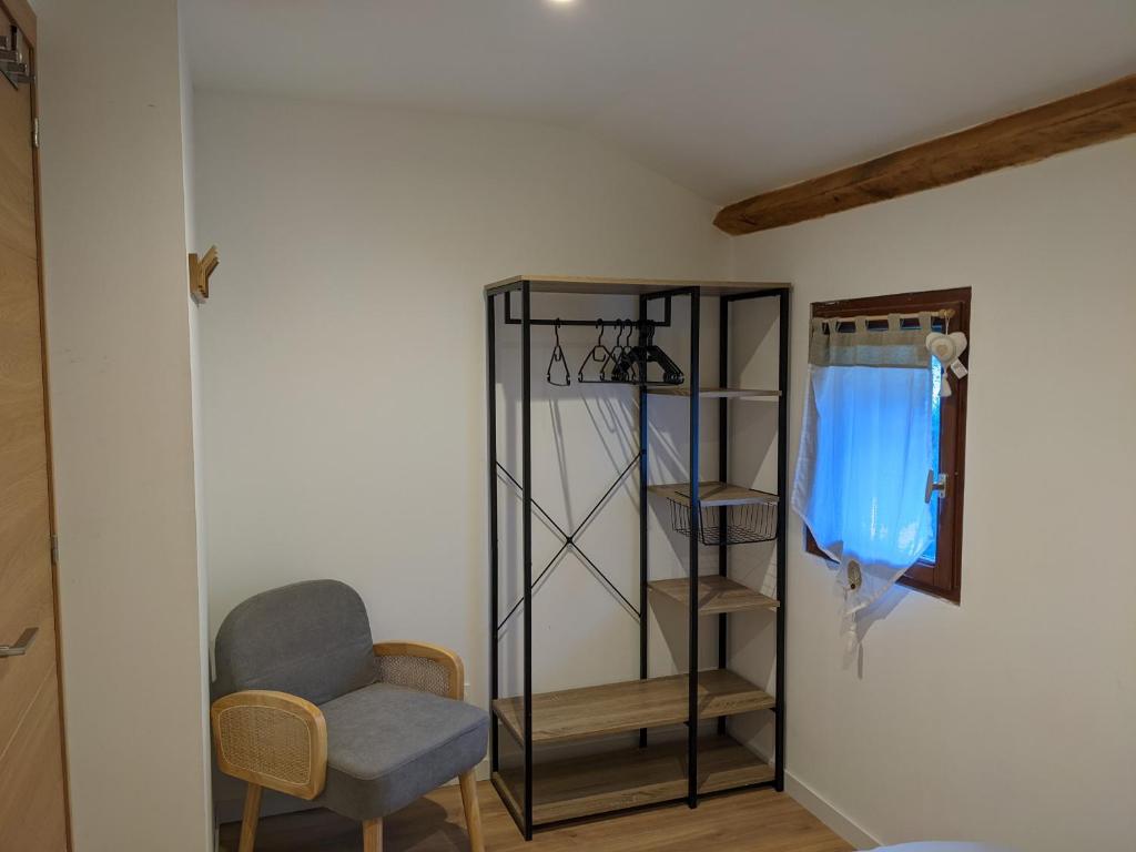 Palanda nebo palandy na pokoji v ubytování Appartemment style chalet