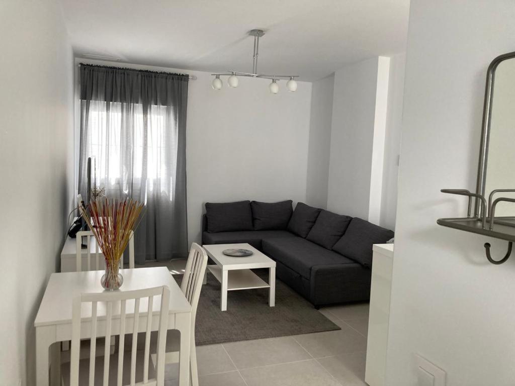 Posedenie v ubytovaní APARTAMENTO SAN JUAN
