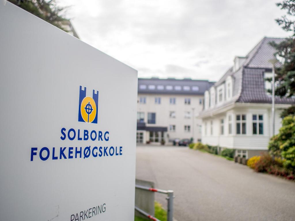 Certifikát, hodnocení, plakát nebo jiný dokument vystavený v ubytování Solborg Folkehøgskole Hostel