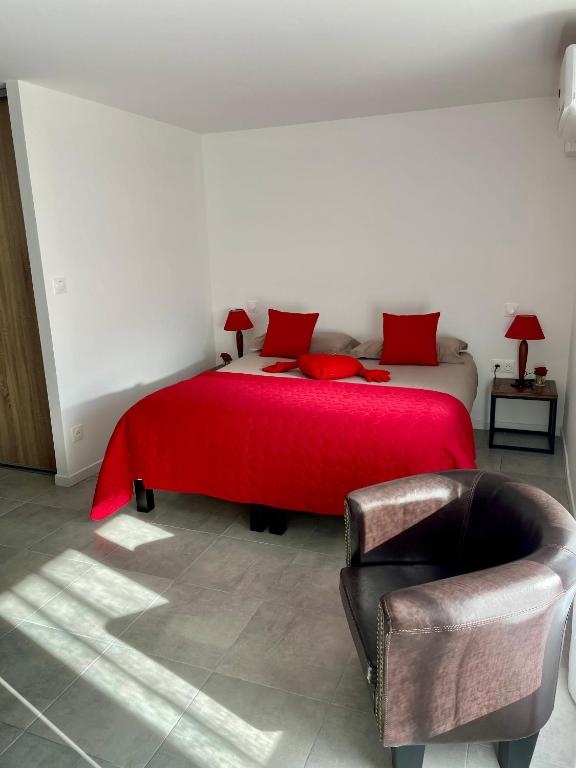 Maison d'hôtes Romarine - Double Room With Terrace