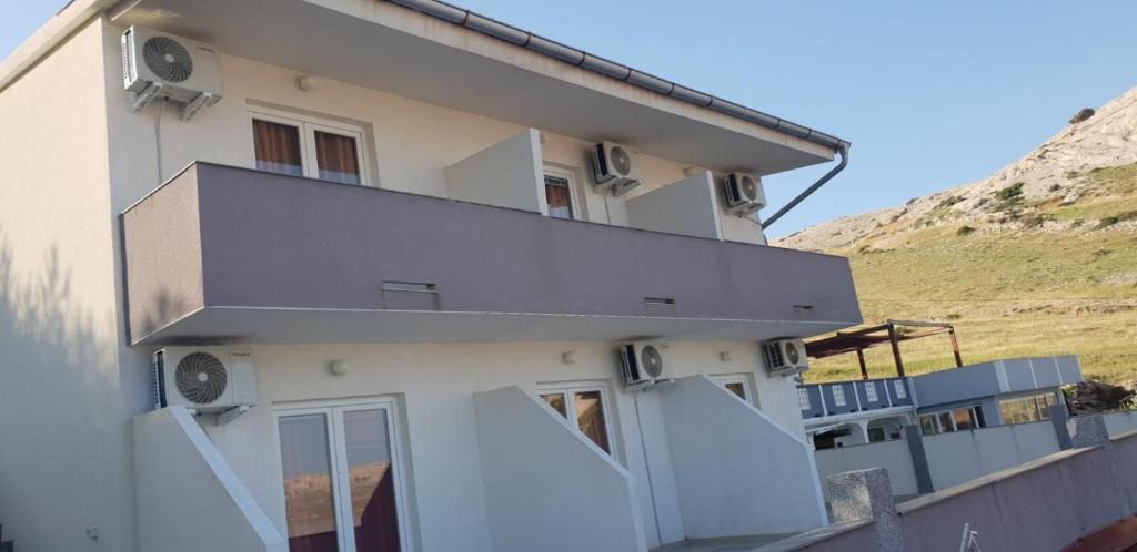 Nespecifikovaný výhled na hory nebo výhled na hory při pohledu z bed and breakfast