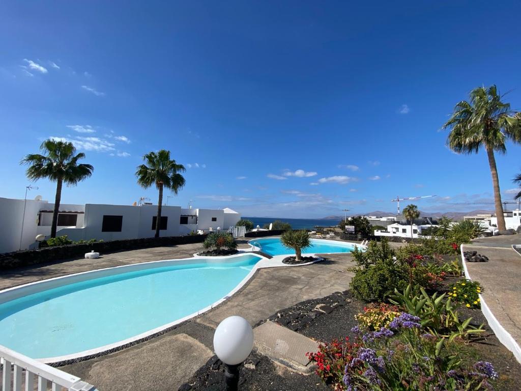 The swimming pool at or close to Miramar