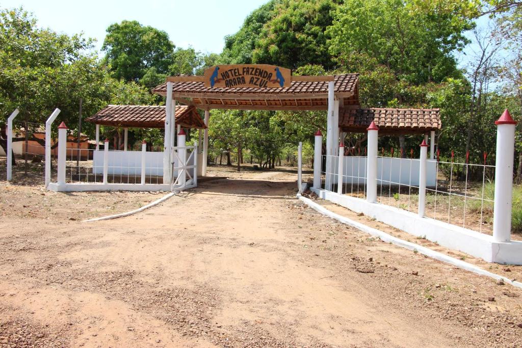 Κήπος έξω από το Hotel Fazenda Arara Azul
