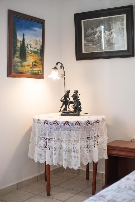 Postel nebo postele na pokoji v ubytování Apollon Hotel