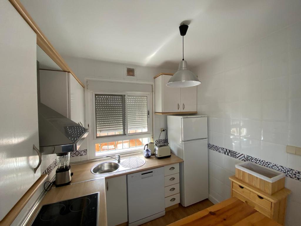 Kuchyňa alebo kuchynka v ubytovaní Tu casa en El Cabo