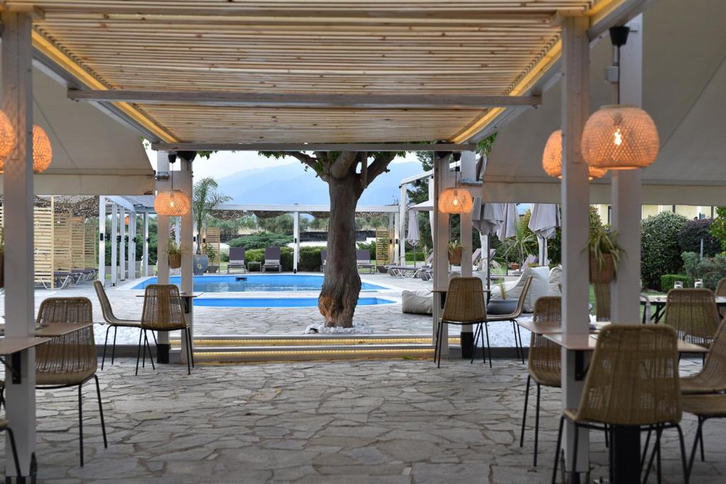 Bazén v ubytování Agnantio Hotel & Spa nebo v jeho okolí