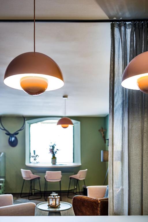 Altstadthotel Weisse Taube - Resim 27