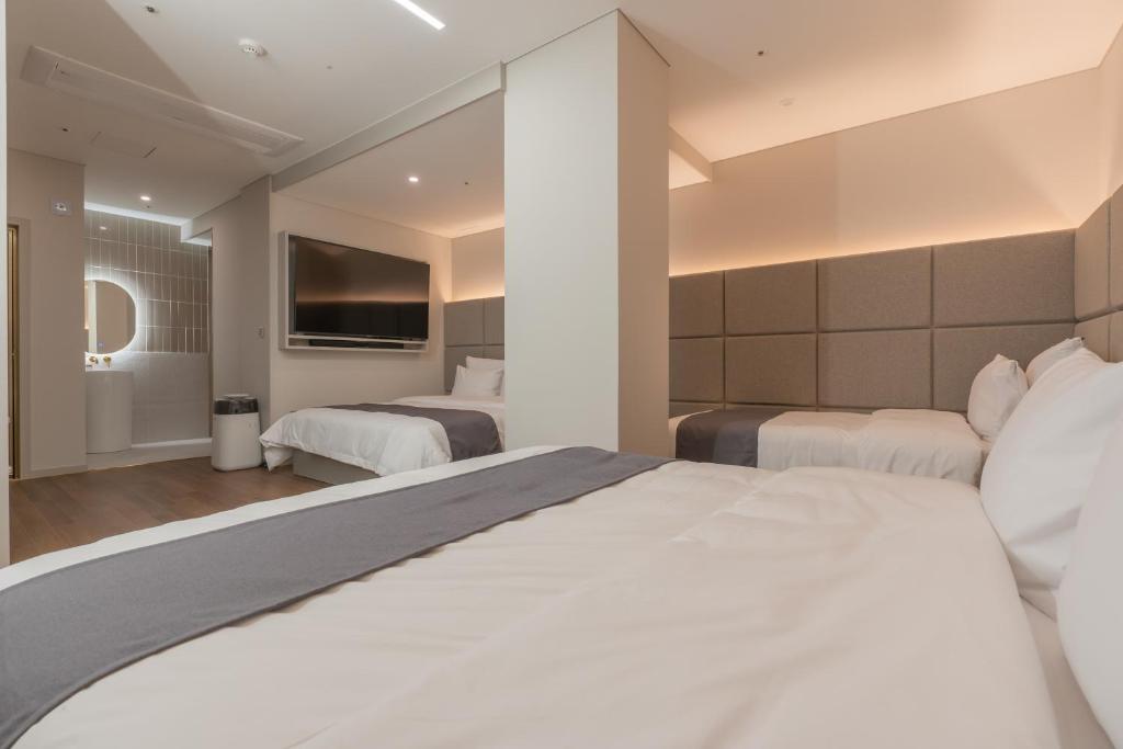 Denbasta Central Hotel Seomyeon - Familiensuite