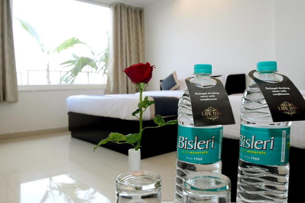 Hotel Life Inn - Superior Zimmer Mit Kingsize-Bett