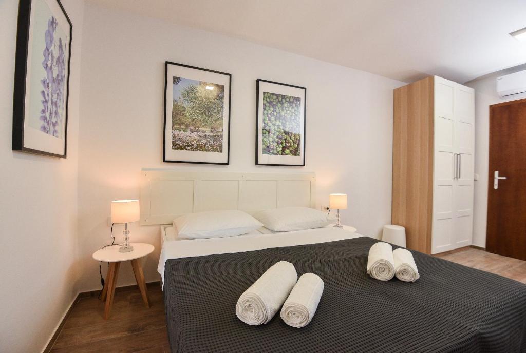 Old Town Rooms 1 - 9