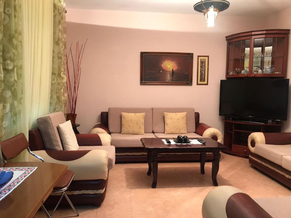 Vinny’s Place - Image 5
