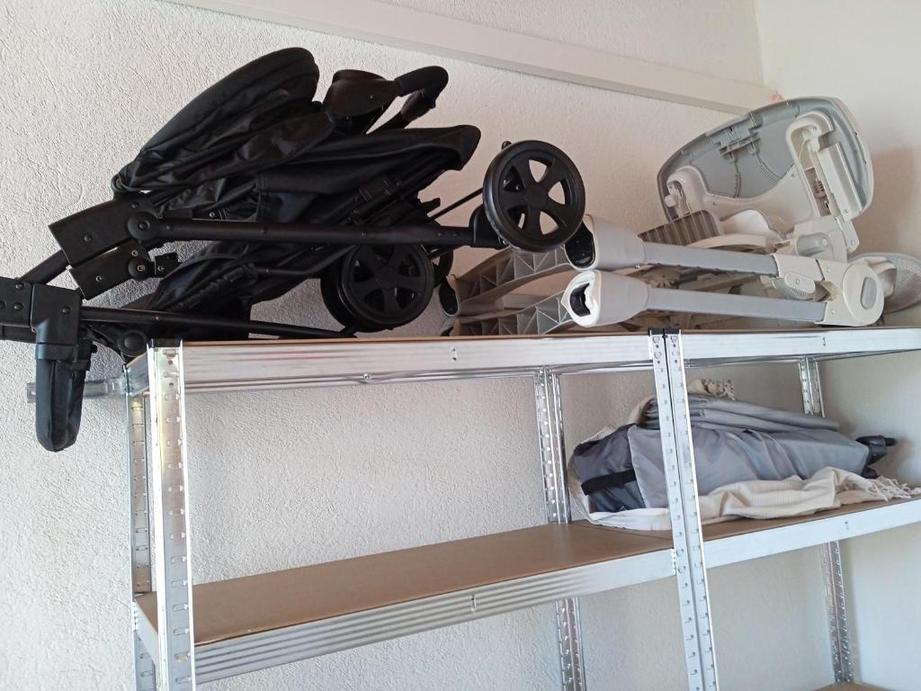 Fotografie z fotogalerie ubytování AUBENAS, VALS LES BAINS, LABEGUDE, Maison de vacances Bensylv' entière privatif de 130 M2 4 lits 3 chambres pour 4 adultes et 2 enfants v destinaci Labégude