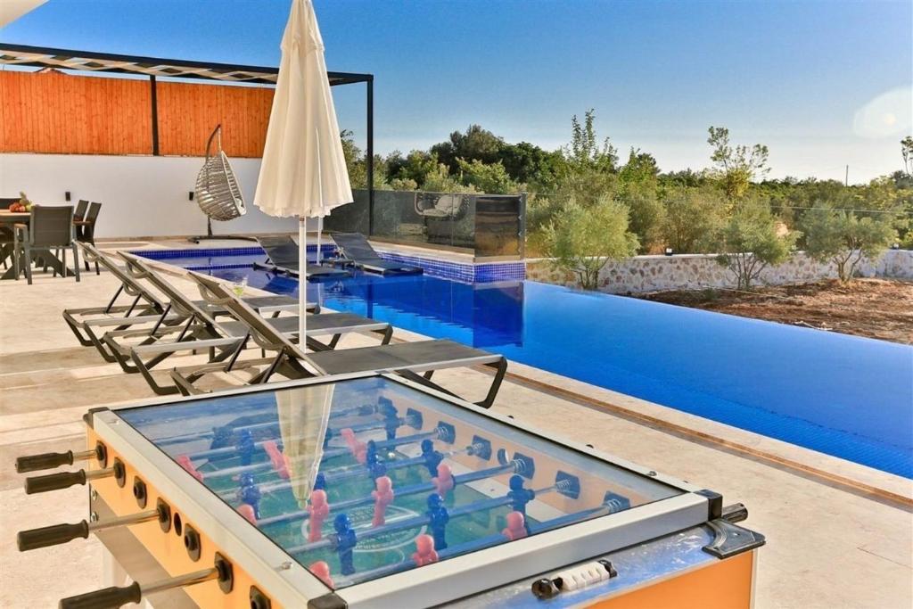 Bazén v ubytování Villa Vena Kalkan nebo v jeho okolí