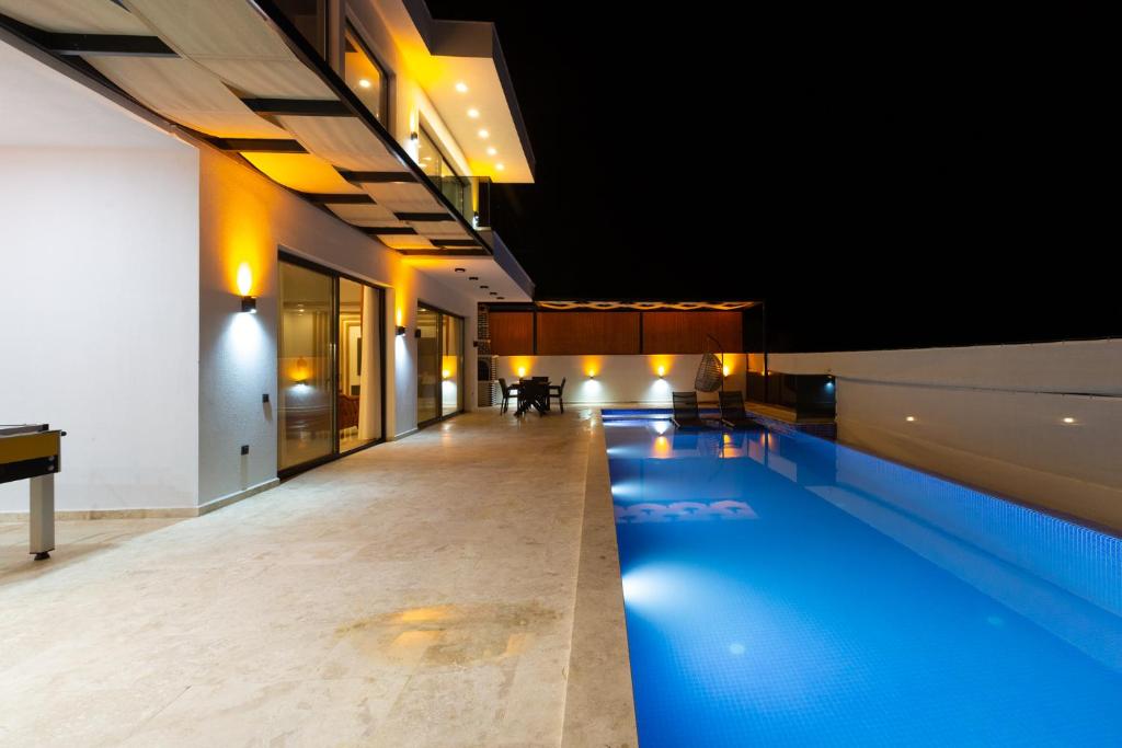 Bazén v ubytování Villa Vena Kalkan nebo v jeho okolí