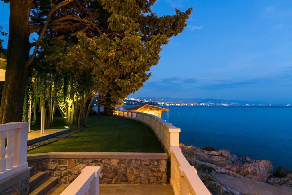 Fotografia z galérie ubytovania Villa Z Opatija v destinácii Opatija