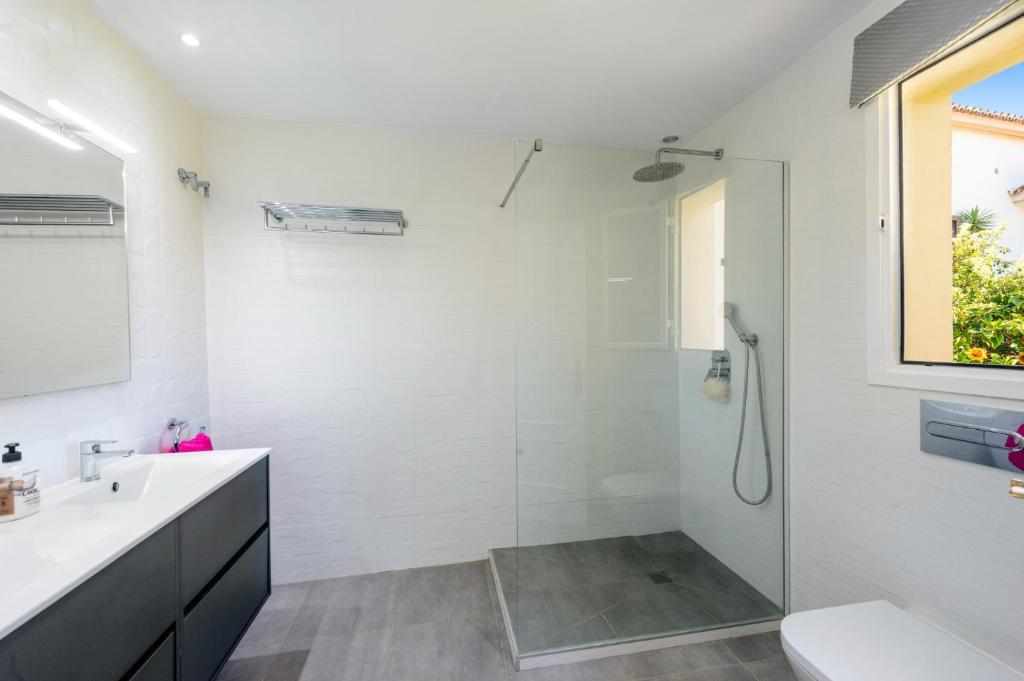 Villa La Cresta by Villa Plus, La Cala de Mijas – Precios ...
