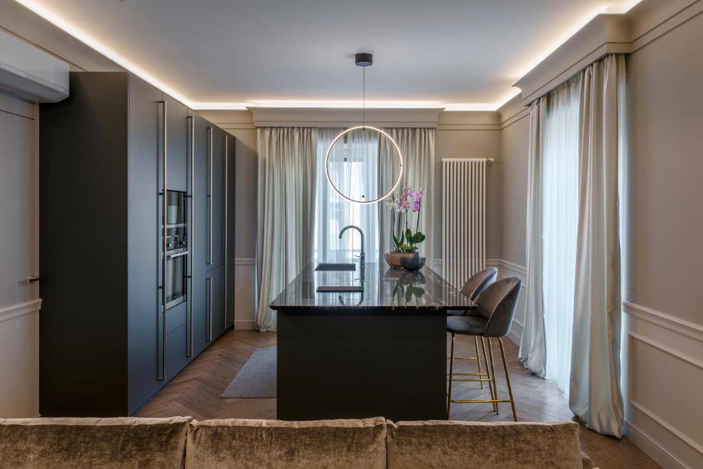 Zdjęcie z galerii obiektu Villa Vitae - Alba Pompeia - Luxury apartment w Albie