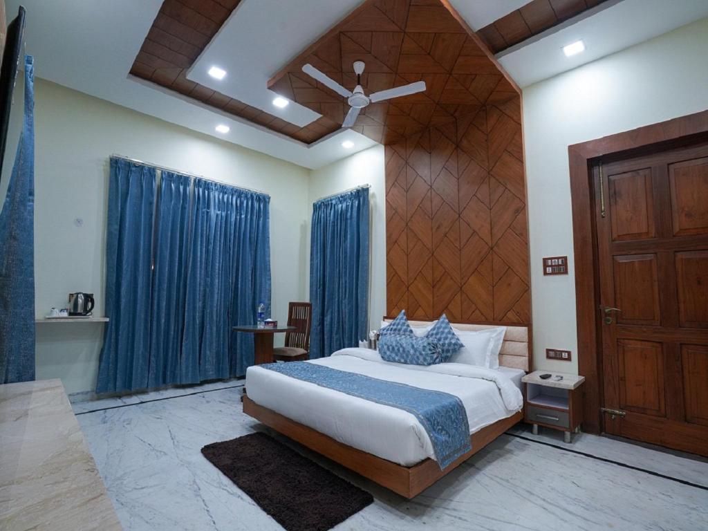 Matoshree Club and Resort - Salle Double Standard Avec Ventilateur