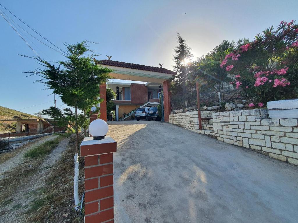 Fotografie z fotogalerie ubytování Villa Mehmeti v destinaci Sarandë
