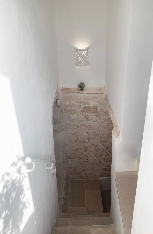 A bathroom at DOMUS OTIUM OSTUNI - Tiny House