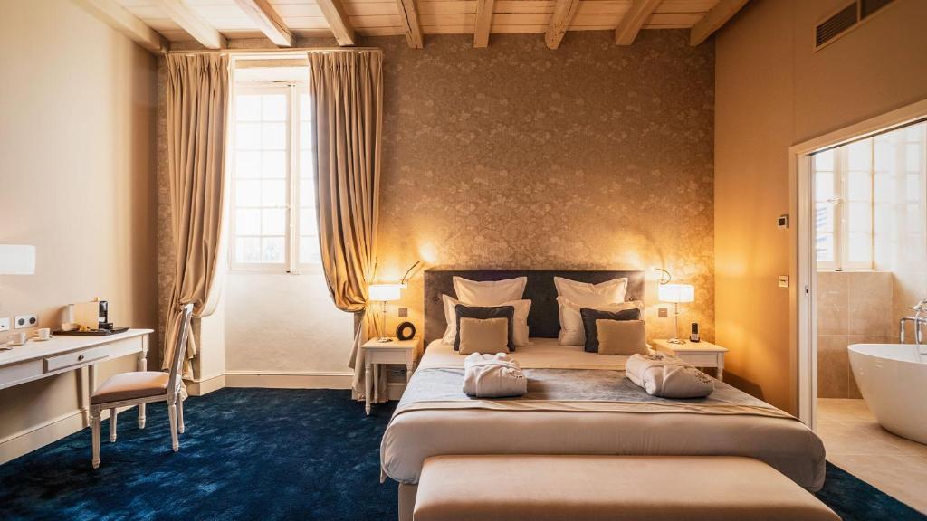 Abbaye De Villeneuve - Superior Suite