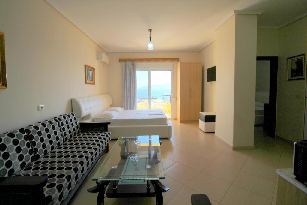 Klajdi Apartaments - Image 3