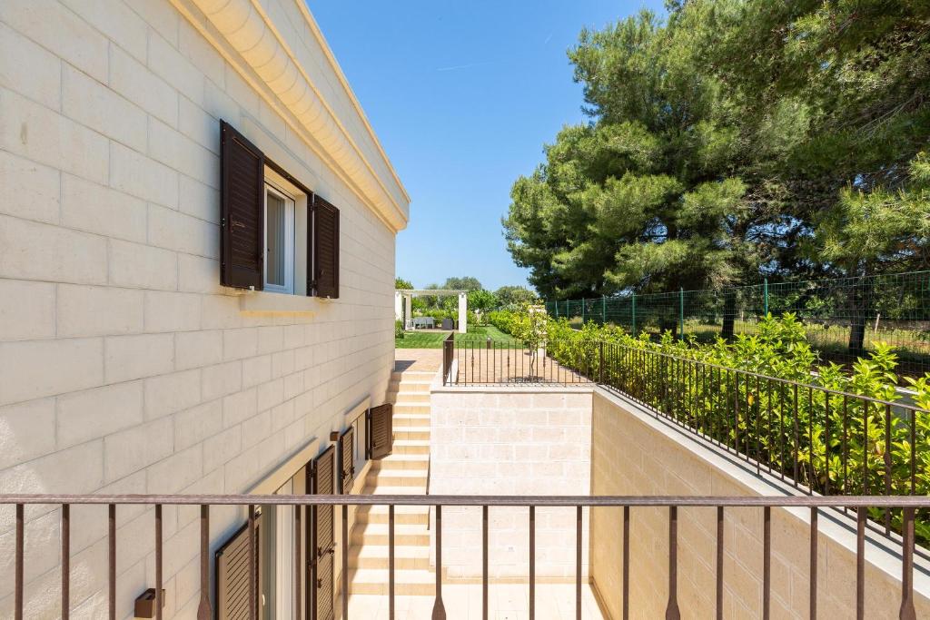 Ogród w obiekcie Villa La Seta by Perle di Puglia