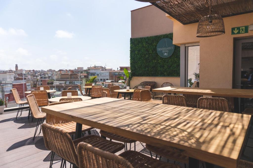 Arya Stadium Hotel - Resim 42