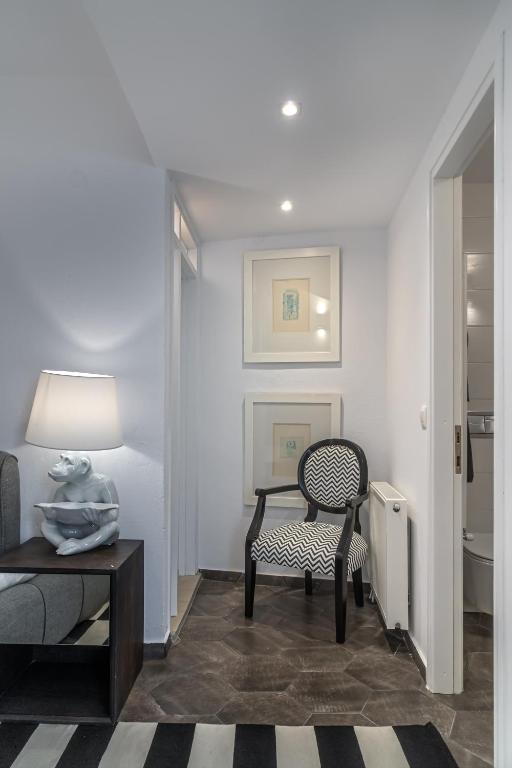 Posedenie v ubytovaní Mare Gaia Apartments