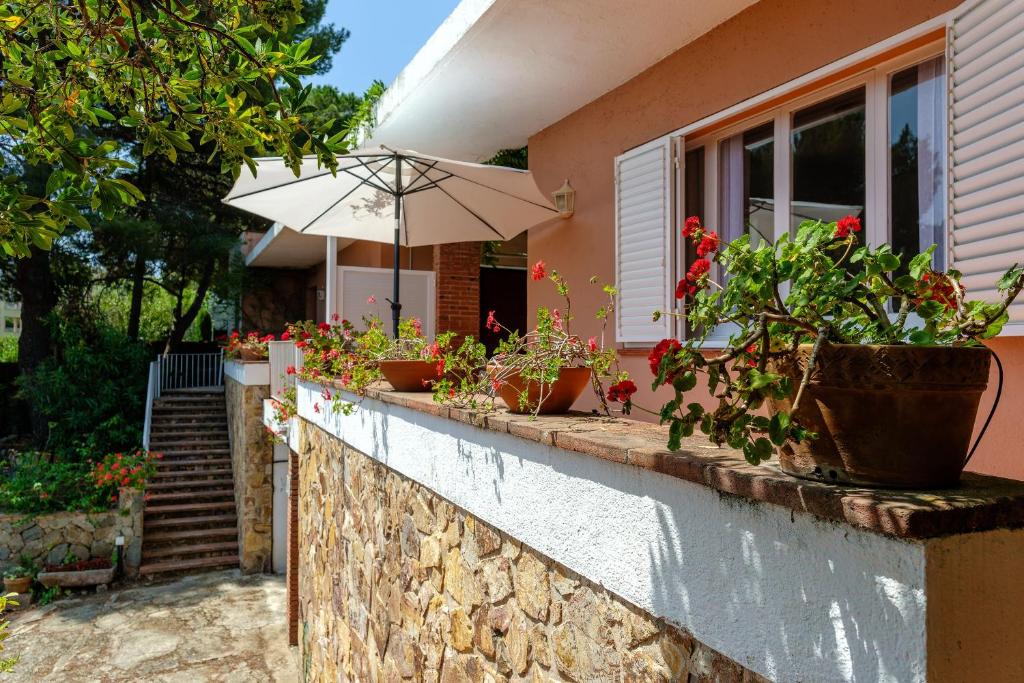Vonkajšia záhrada v ubytovaní Bravissimo Vil·les Brusi B S'Agaró