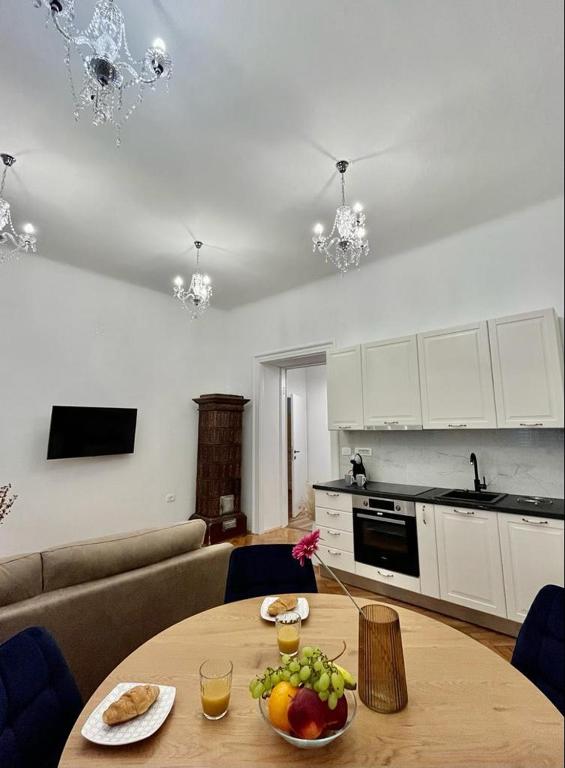 Kuchnia lub aneks kuchenny w obiekcie Lux Apartmans