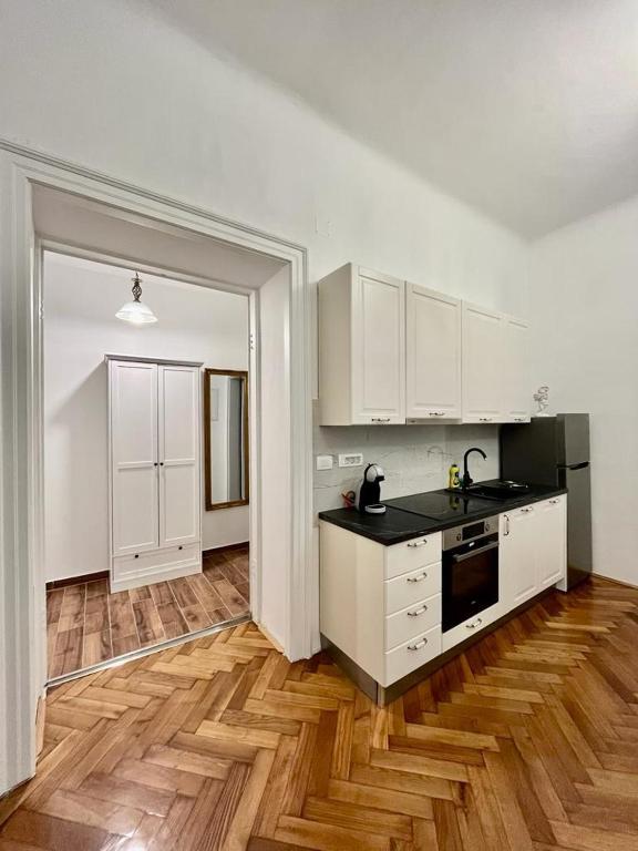 Kuchnia lub aneks kuchenny w obiekcie Lux Apartmans