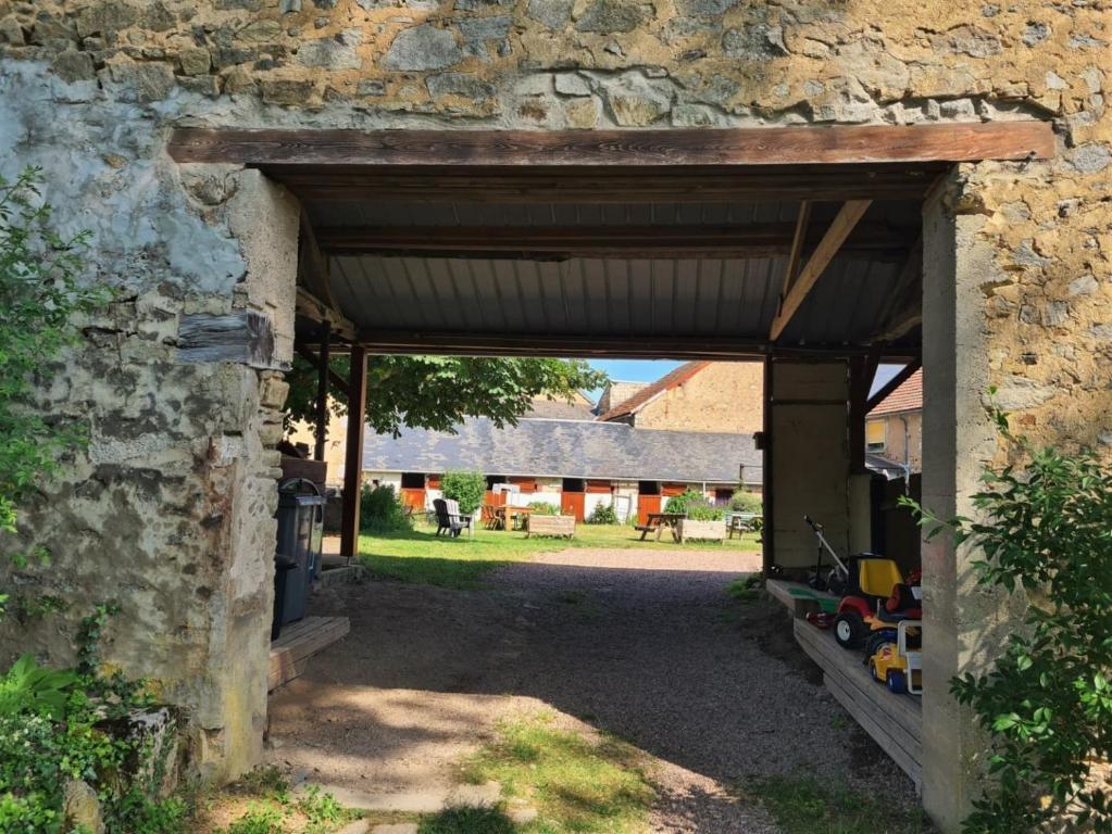 Ogród w obiekcie Ambiance Morvan