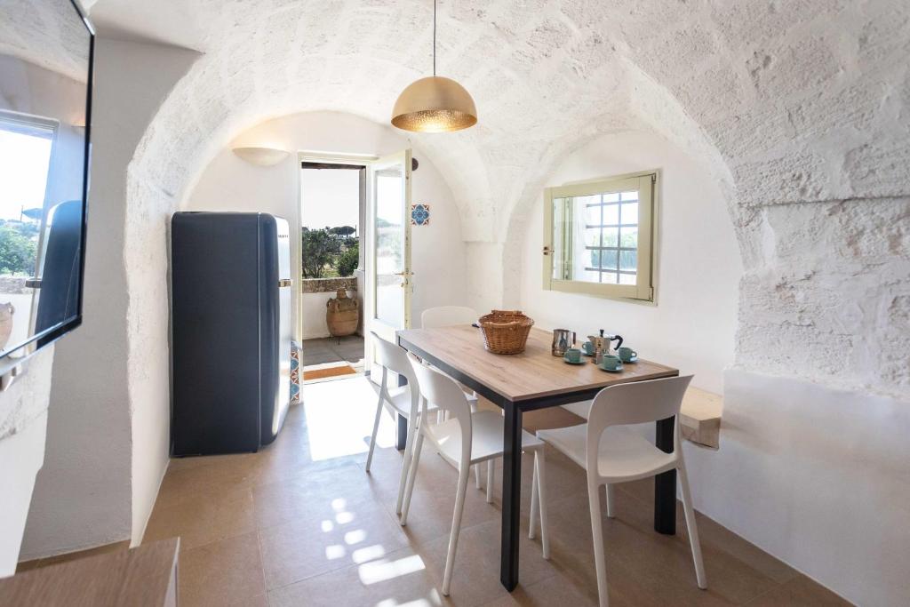 A kitchen or kitchenette at Dimora la Pinta ‘700