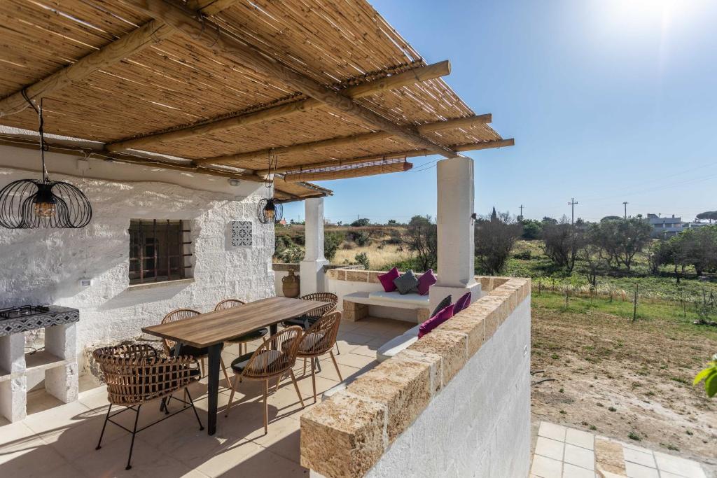 A balcony or terrace at Dimora la Pinta ‘700