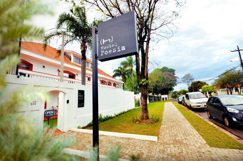  Hostel Poesia