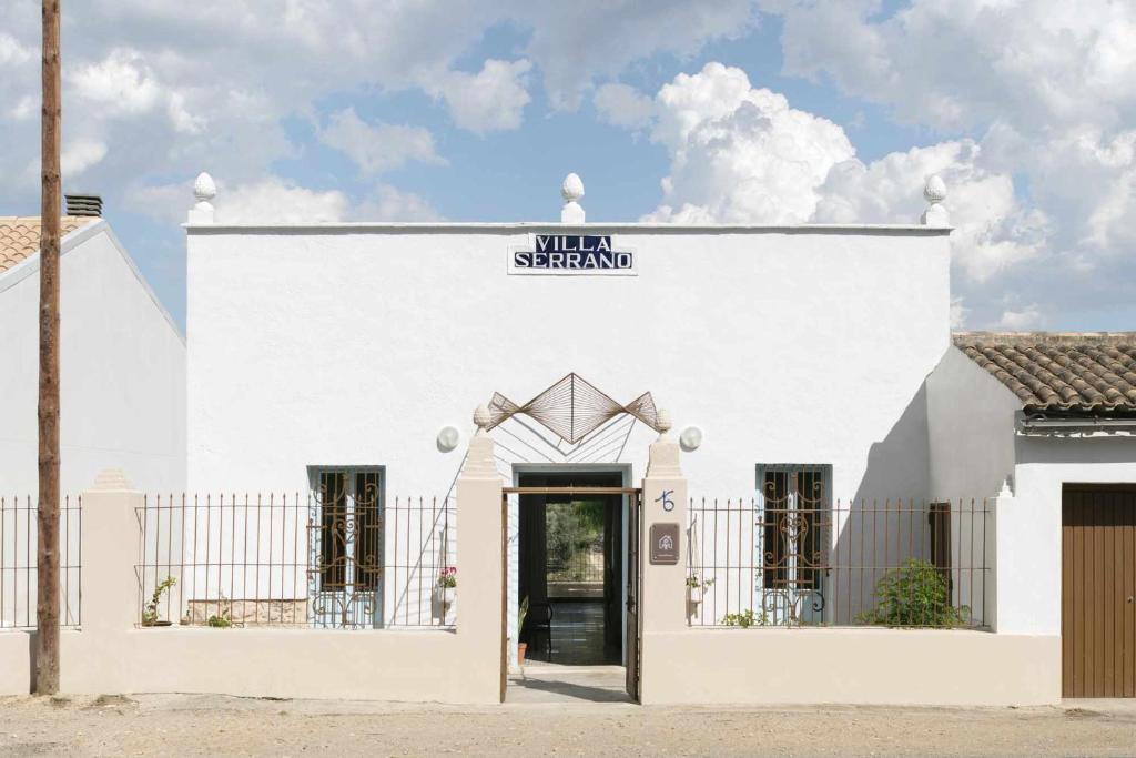 Villa Serrano La casa rural de los mil suelos, Valencia ...