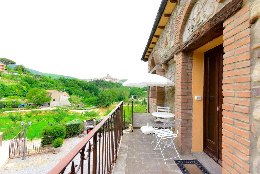 Agriturismo Bio Castello delle Fornaci - Summer Jacuzzi - Apartment With Balcony