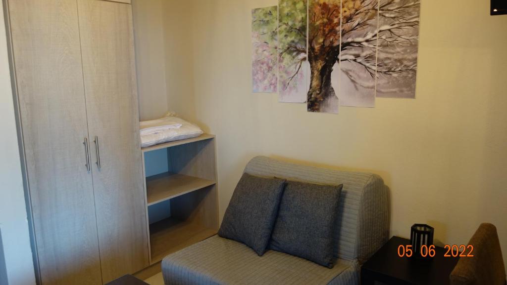 Łóżko lub łóżka w pokoju w obiekcie VAGGELIO Rooms 1
