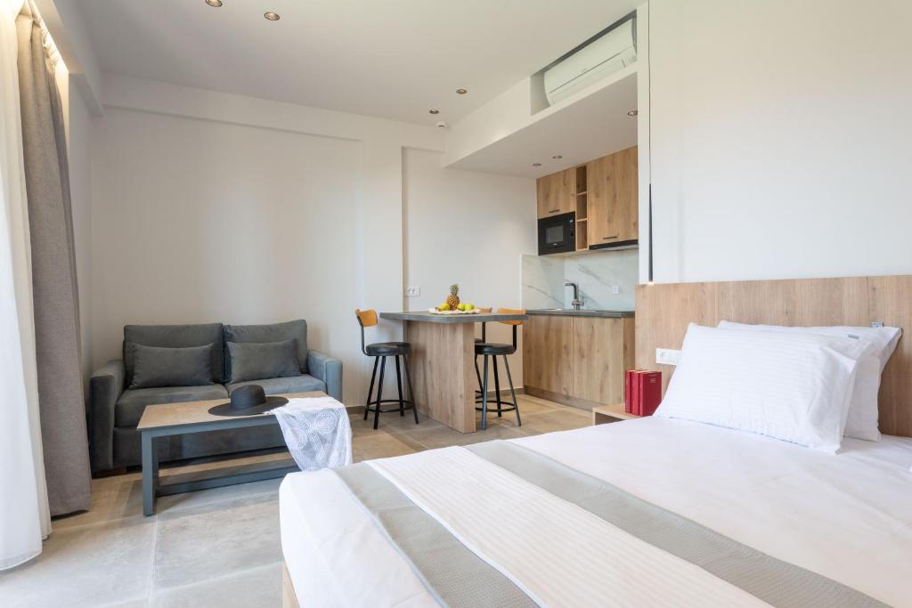 Posteľ alebo postele v izbe v ubytovaní Neoma Luxury Residence - Adults Only