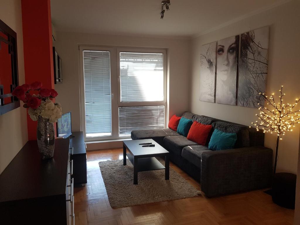 Posezení v ubytování Rajiceva 5- apartman sa prostranom terasom i garaznim mestom