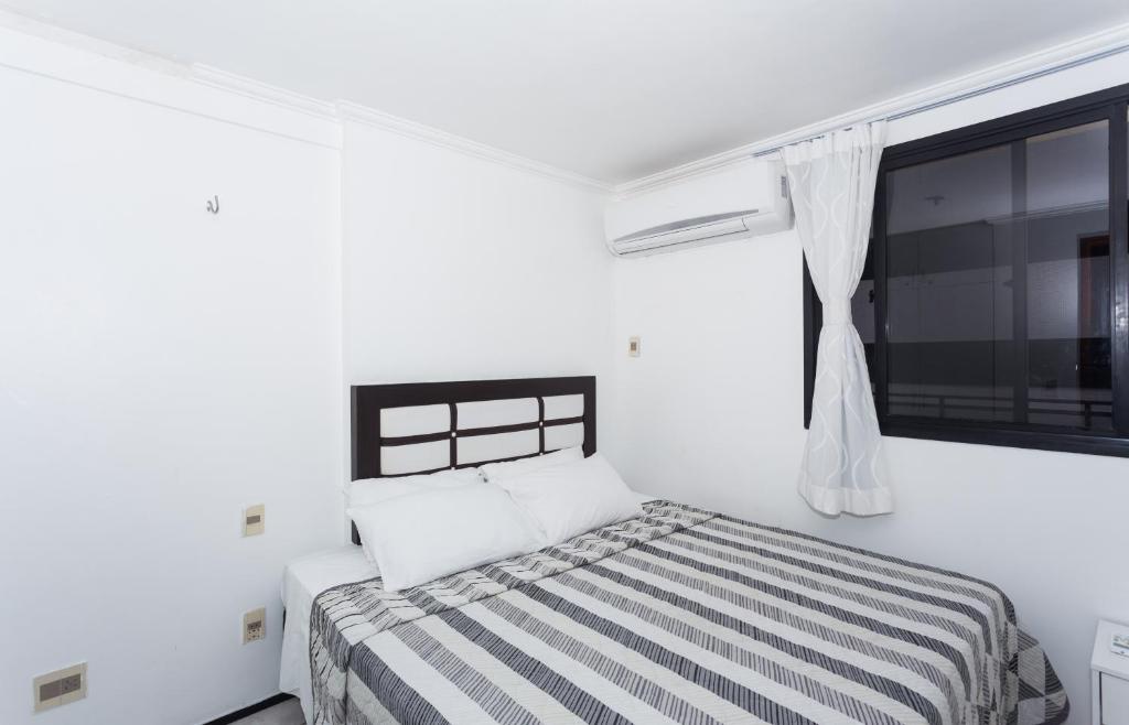  Azul Flat