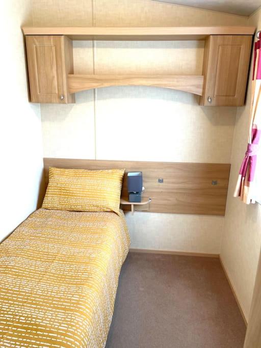 3 Bedroom Holiday Caravan at Riverside Park