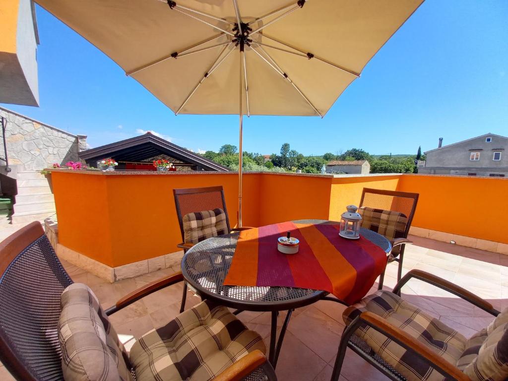 Balkón alebo terasa v ubytovaní Apartment & Studio Vrdoljak