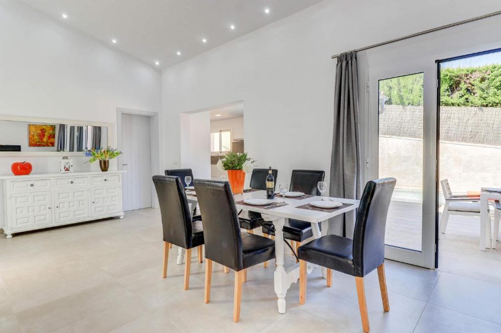 Fotografie z fotogalerie ubytování Villa Zaragoza by Villa Plus v destinaci Cala de Sant Vicenç